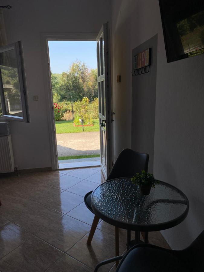 Guesthouse Anestis Ángisztro Kültér fotó